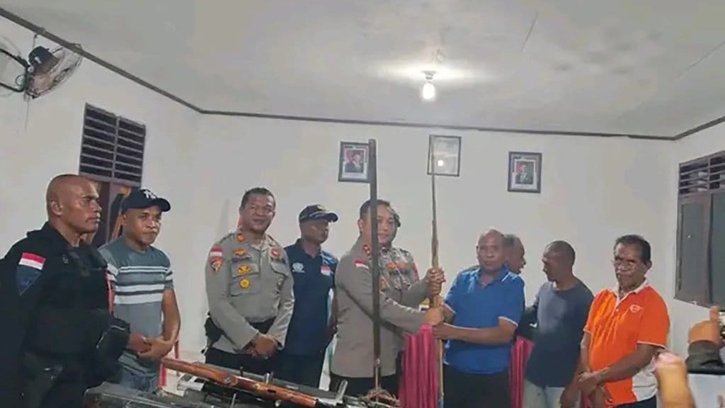 Bentrok Antarwarga di Adonara Flotim, 3 Tewas dan 5 Luka-luka Bentrok Antarwarga di Adonara Flotim, 3 Tewas dan 5 Luka-luka
