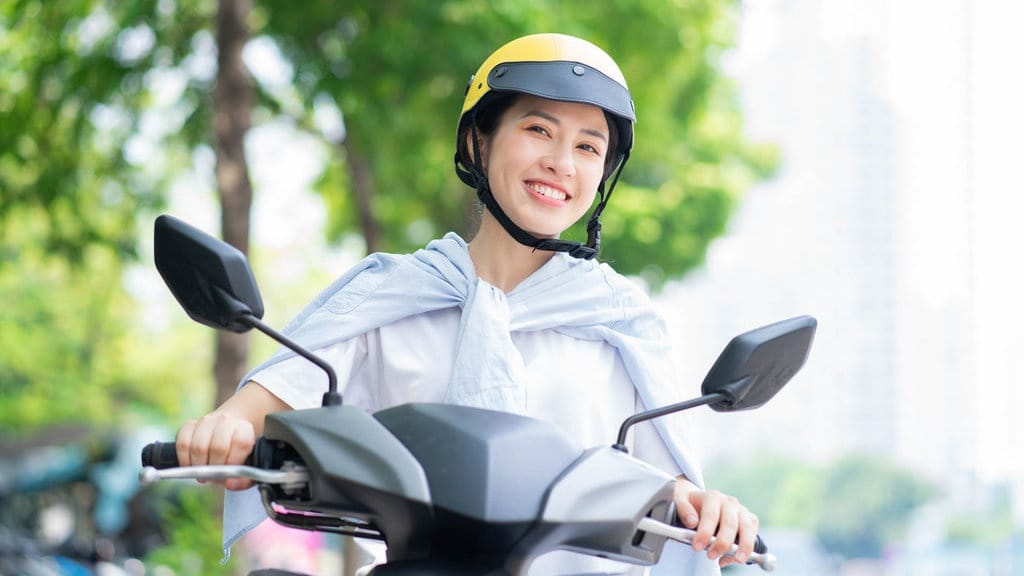 Rekomendasi Motor Listrik untuk Ibu Jemput Anak Sekolah Rekomendasi Motor Listrik untuk Ibu Jemput Anak Sekolah