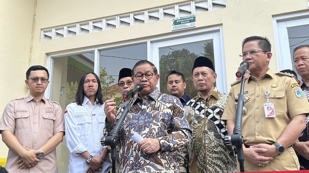 Gubernur DKI Resmikan 16 Rumah Korban Kebakaran Mampang Jaksel Gubernur DKI Resmikan 16 Rumah Korban Kebakaran Mampang Jaksel