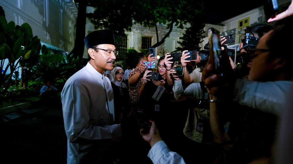 Hari Anak, Gus Ipul: Sekolah Rakyat Ada untuk Penuhi Hak Anak Hari Anak, Gus Ipul: Sekolah Rakyat Ada untuk Penuhi Hak Anak