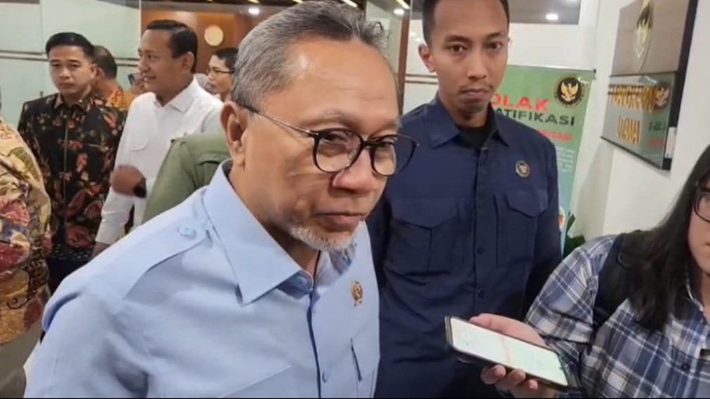 Zulhas Optimistis Sudaryono Mampu Benahi BGN usai Nanik Mundur Zulhas Optimistis Sudaryono Mampu Benahi BGN usai Nanik Mundur
