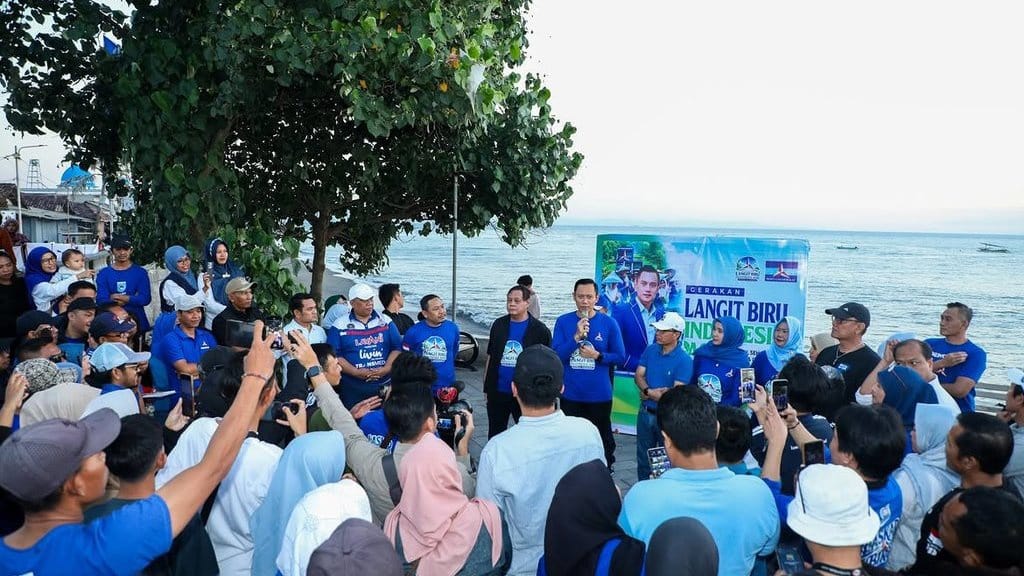 AHY Ajak Kadernya Jaga Lingkungan Lewat Gerakan Langit Biru AHY Ajak Kadernya Jaga Lingkungan Lewat Gerakan Langit Biru