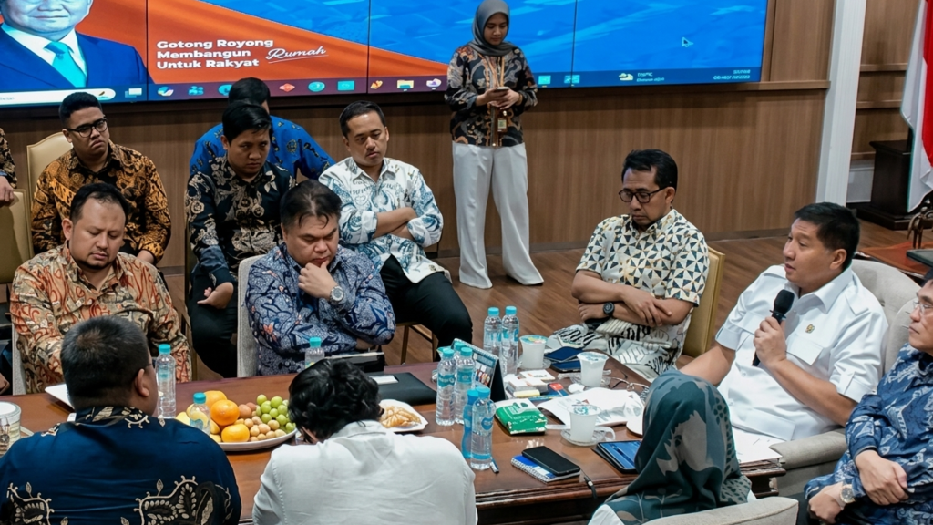 LRT City Mangkrak, Konsumen Tuntut Uang Dikembalikan LRT City Mangkrak, Konsumen Tuntut Uang Dikembalikan
