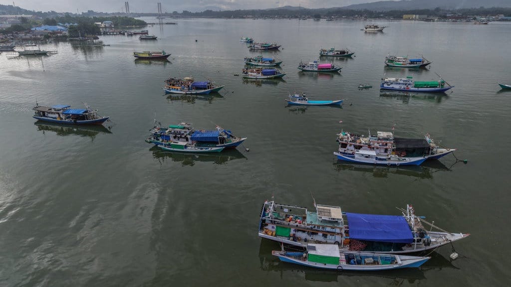 Harga Minyak Dunia Naik, Brent Tembus US$100,57 per Barel Harga Minyak Dunia Naik, Brent Tembus US$100,57 per Barel