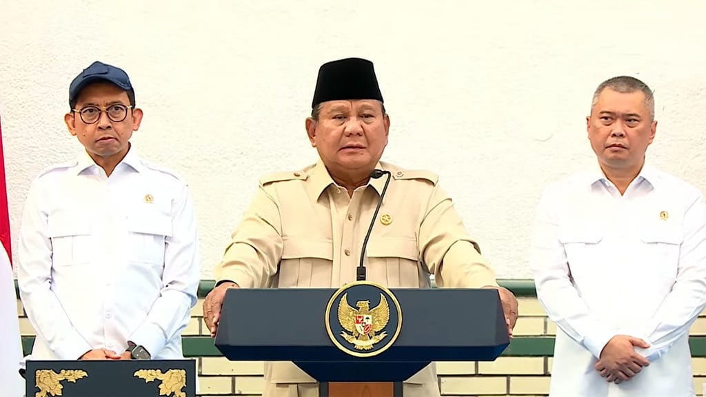 Prabowo Ingin Tanam Jutaan Pohon demi Tarik Wisatawan Prabowo Ingin Tanam Jutaan Pohon demi Tarik Wisatawan