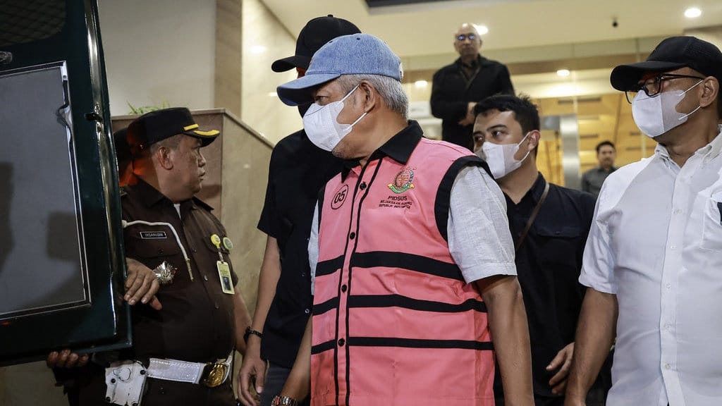 Siapa Nurman Herin Tersangka Baru di Kasus Febrie Adriansyah? Siapa Nurman Herin Tersangka Baru di Kasus Febrie Adriansyah?