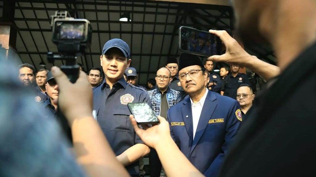 Mensos Titip Misi Pendampingan Kelompok Rentan ke Karang Taruna Mensos Titip Misi Pendampingan Kelompok Rentan ke Karang Taruna