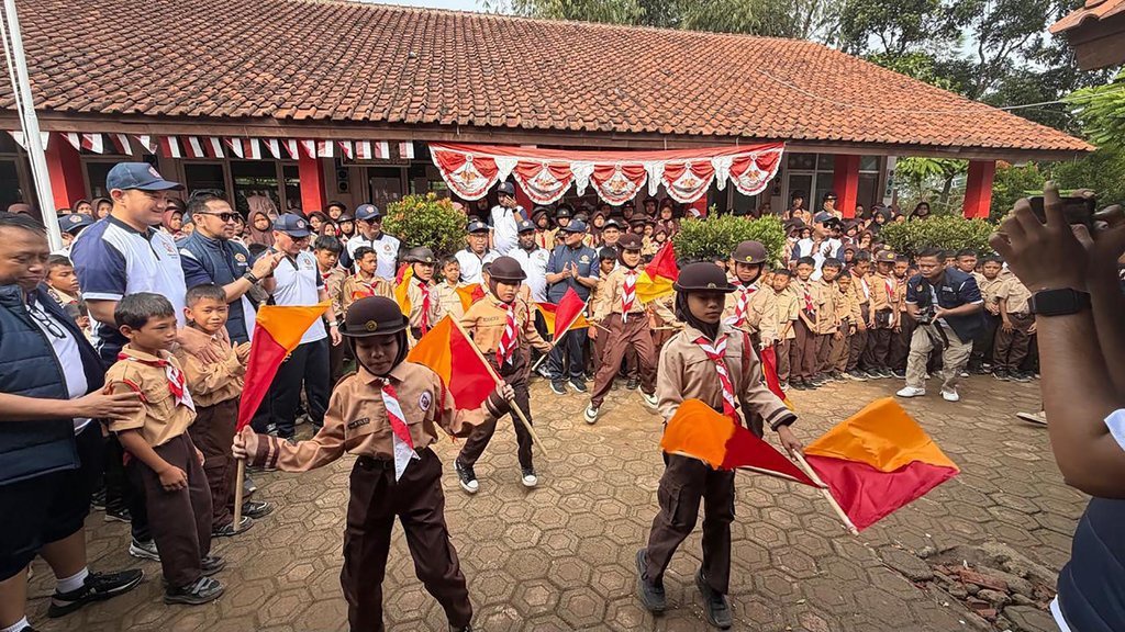 Aksi Sosial PNKT, Salurkan Bantuan Pendidikan dan Air Bersih Aksi Sosial PNKT, Salurkan Bantuan Pendidikan dan Air Bersih