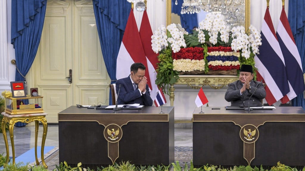 PM Anutin Tawarkan Prabowo Impor Beras hingga Susu dari Thailand PM Anutin Tawarkan Prabowo Impor Beras hingga Susu dari Thailand
