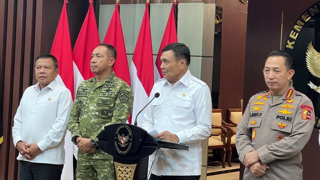 Menko Polkam Pastikan Video Demo Besar Viral adalah Rekaman Lama Menko Polkam Pastikan Video Demo Besar Viral adalah Rekaman Lama