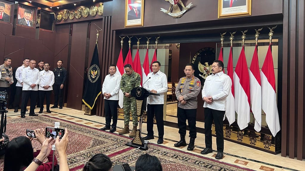 Menkopolkam: Tak Ada Penyekatan di Perbatasan DKI Jelang Demo Menkopolkam: Tak Ada Penyekatan di Perbatasan DKI Jelang Demo
