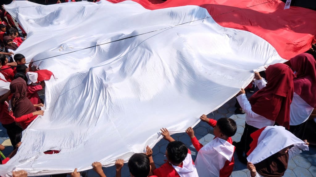 Gelisah Gen Z di Hari Kemerdekaan: Rasa Takut & Ekonomi Sulit Gelisah Gen Z di Hari Kemerdekaan: Rasa Takut & Ekonomi Sulit