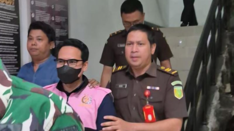 Eks Direktur PDAM Tirta Bhagasasi Ditahan soal Korupsi Rp4,5 M Eks Direktur PDAM Tirta Bhagasasi Ditahan soal Korupsi Rp4,5 M