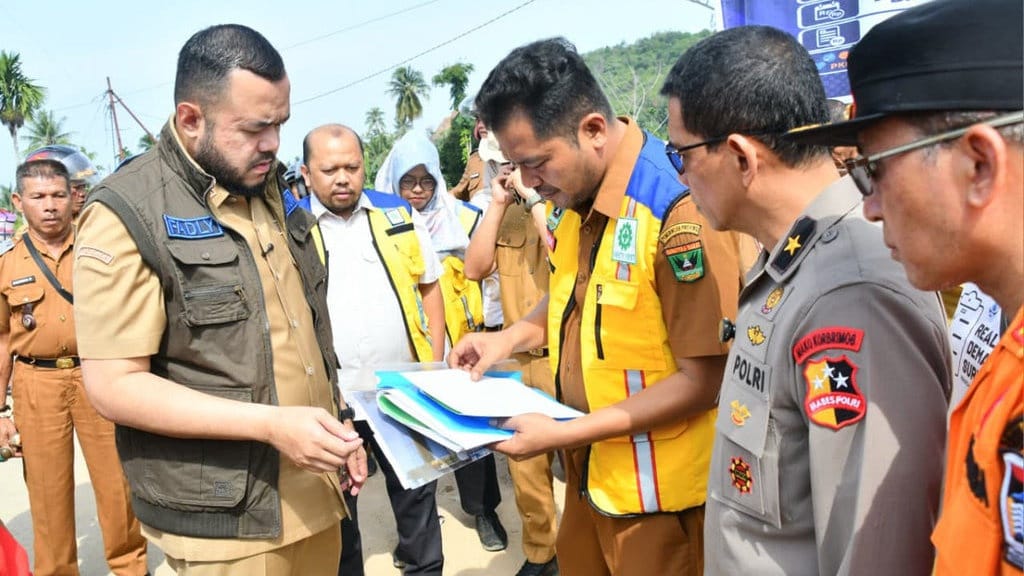 Satgas PRR Tinjau Banjir di Padang, Bahas Penguatan Penanganan Satgas PRR Tinjau Banjir di Padang, Bahas Penguatan Penanganan