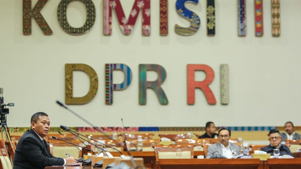 Komisi III DPR Setujui 14 Nama Calon Hakim Agung & Ad Hoc MA Komisi III DPR Setujui 14 Nama Calon Hakim Agung & Ad Hoc MA