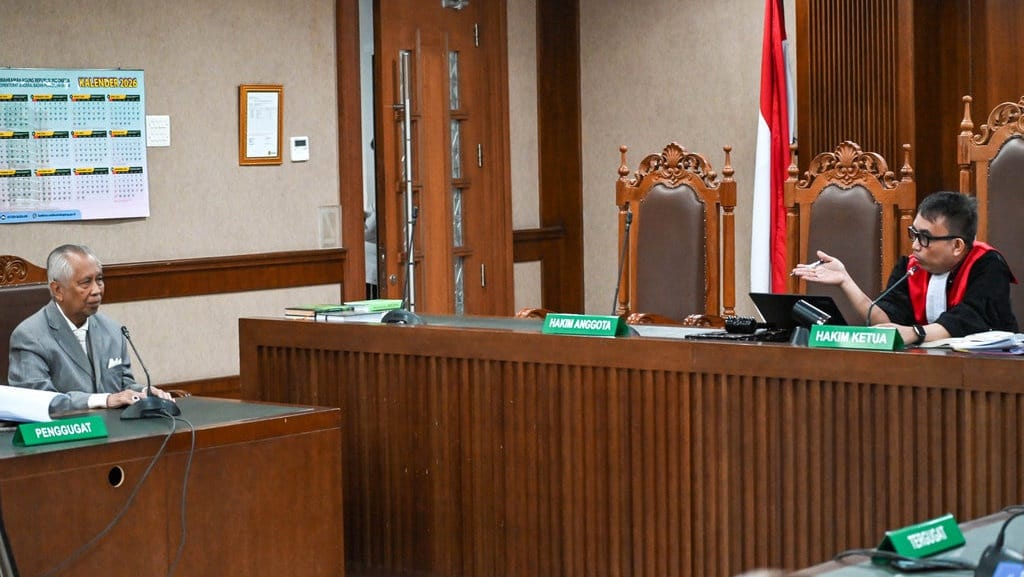 Hakim: PN Jakpus Tak Berwenang Adili Praperadilan Lodewyk Pusung Hakim: PN Jakpus Tak Berwenang Adili Praperadilan Lodewyk Pusung