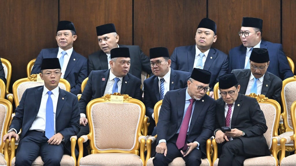 Prabowo Sebut Banyak Menteri Dirawat di RS karena Kerja Keras Prabowo Sebut Banyak Menteri Dirawat di RS karena Kerja Keras