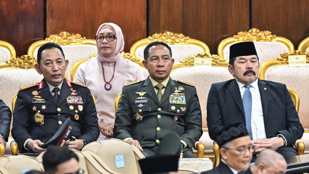 Prabowo Minta Kapolri hingga Panglima TNI Tertibkan Prajuritnya Prabowo Minta Kapolri hingga Panglima TNI Tertibkan Prajuritnya