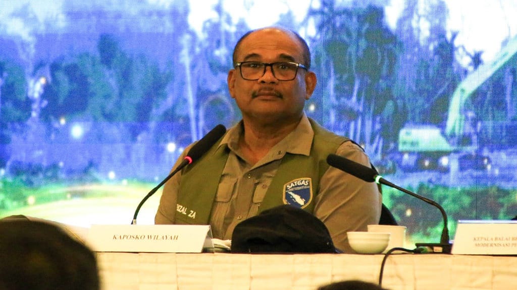 Kawal Rehab-Rekon Aceh, Safrizal Siapkan Solusi Kelangkaan Semen Kawal Rehab-Rekon Aceh, Safrizal Siapkan Solusi Kelangkaan Semen