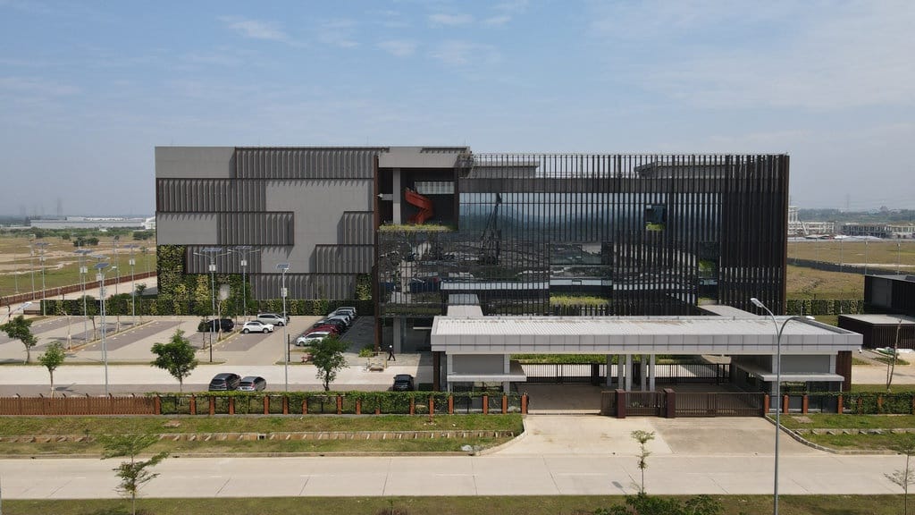 NeutraDC Gandeng PLN Ekspansi Hyperscale Data Center NeutraDC Gandeng PLN Ekspansi Hyperscale Data Center