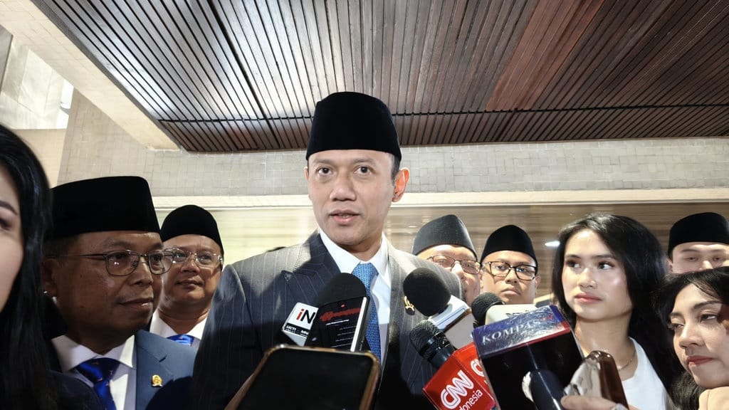 AHY Ungkap Pesan SBY yang Tak Bisa Hadiri Sidang Tahunan MPR AHY Ungkap Pesan SBY yang Tak Bisa Hadiri Sidang Tahunan MPR