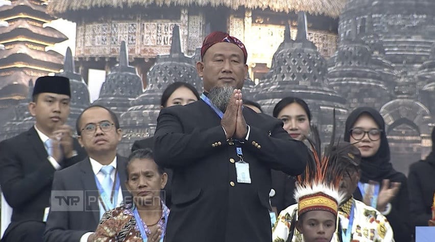 Momen Prabowo Kenalkan Petani Ngawi di Sidang Tahunan MPR 2026 Momen Prabowo Kenalkan Petani Ngawi di Sidang Tahunan MPR 2026