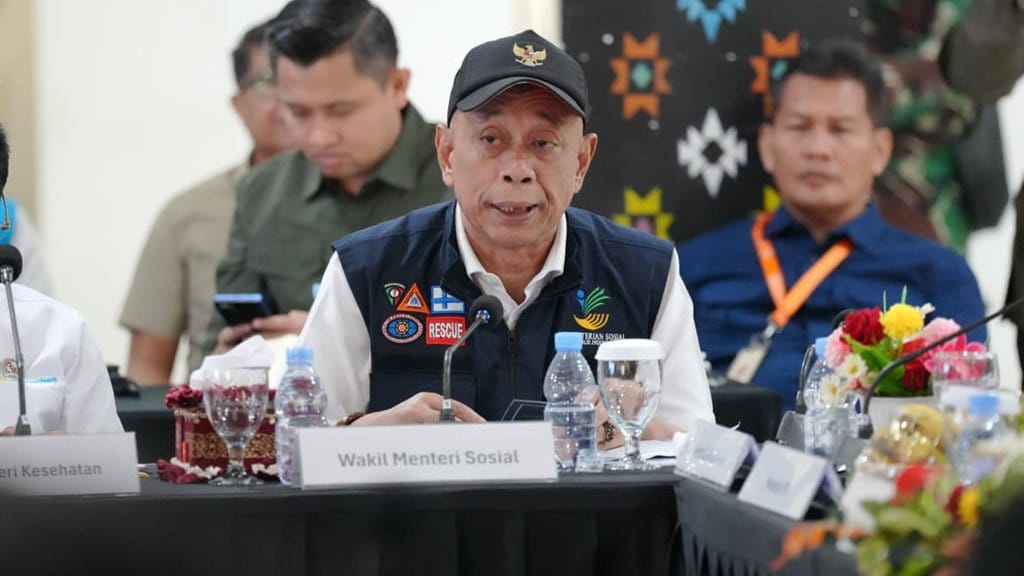 Kemensos Janjikan Tali Asih Rp15 Juta untuk Korban Gempa NTT Kemensos Janjikan Tali Asih Rp15 Juta untuk Korban Gempa NTT