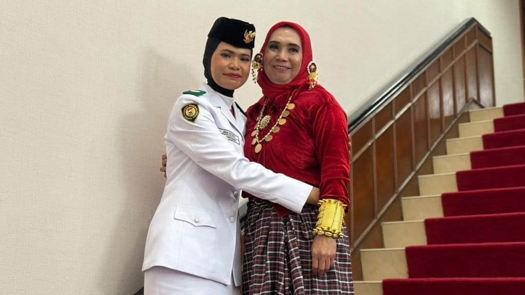 Orang Tua Ismi Bangga Anaknya Jadi Paskibraka Nasional Orang Tua Ismi Bangga Anaknya Jadi Paskibraka Nasional