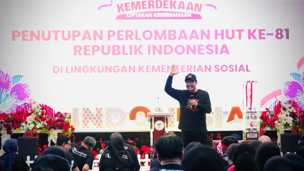 Gus Ipul dan Pegawai Kemensos Doa Bersama untuk Korban Gempa NTT Gus Ipul dan Pegawai Kemensos Doa Bersama untuk Korban Gempa NTT