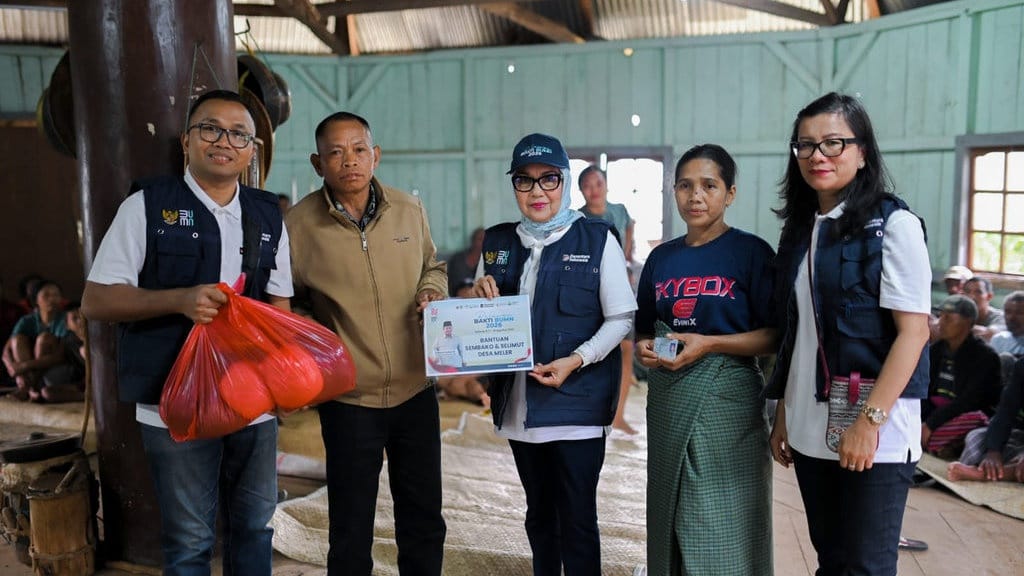 Pupuk Indonesia Salurkan 344 Paket Sembako bagi Korban Ruteng Pupuk Indonesia Salurkan 344 Paket Sembako bagi Korban Ruteng