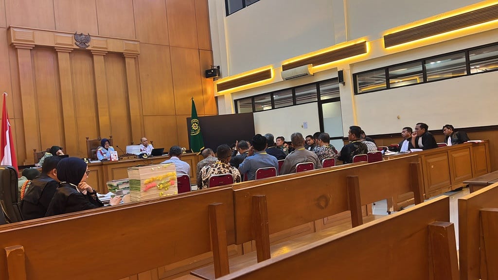Kasus BUMD Cilacap, Saksi Nanang Akui Pernah Terima Cek Rp24 M Kasus BUMD Cilacap, Saksi Nanang Akui Pernah Terima Cek Rp24 M