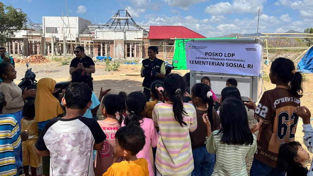 Kemensos Beri Layanan Psikososial ke Penyintas Anak di Nagekeo Kemensos Beri Layanan Psikososial ke Penyintas Anak di Nagekeo