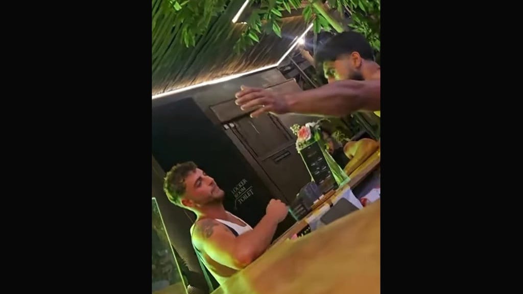 Kronologi Tiga Pria Israel Diusir dari Gym di Bali & Balasannya Kronologi Tiga Pria Israel Diusir dari Gym di Bali & Balasannya