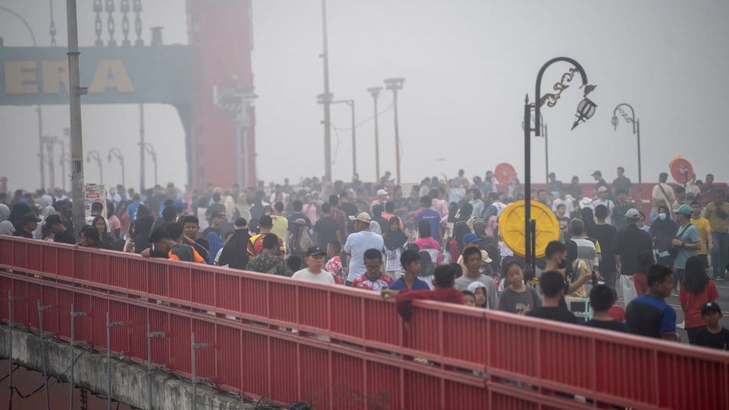 Imbas Kabut Asap, Pemkot Palembang Undur Jam Masuk Sekolah Imbas Kabut Asap, Pemkot Palembang Undur Jam Masuk Sekolah