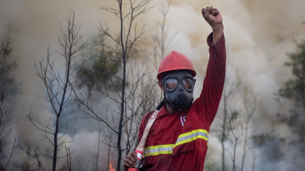Karhutla Makin Parah, Jutaan Warga Terdampak Kabut Asap Karhutla Makin Parah, Jutaan Warga Terdampak Kabut Asap