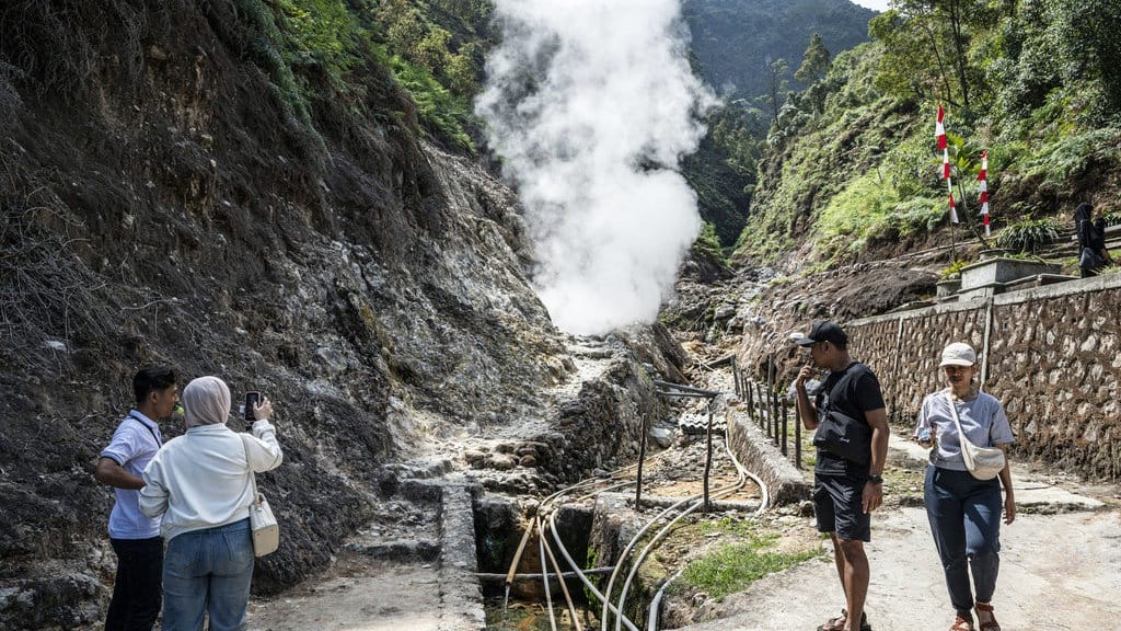 ESDM Ungkap Tahap Pengembangan PLTP Ungaran & Nasib Gedong Songo ESDM Ungkap Tahap Pengembangan PLTP Ungaran & Nasib Gedong Songo