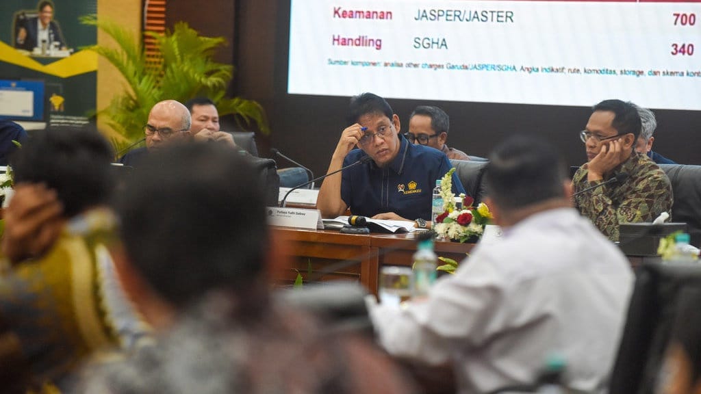Purbaya Minta Kemenhub Percepat Aturan Biaya Logistik Udara Purbaya Minta Kemenhub Percepat Aturan Biaya Logistik Udara