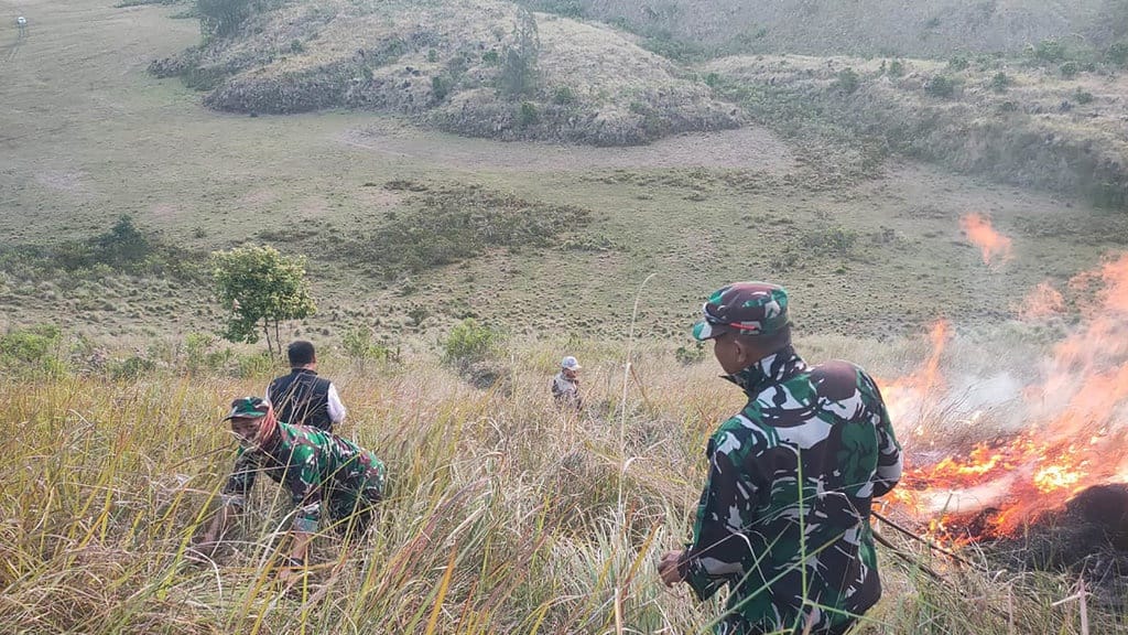 Wisata Kawah Wurung Bondowoso Tetap Buka meski Sempat Terbakar Wisata Kawah Wurung Bondowoso Tetap Buka meski Sempat Terbakar