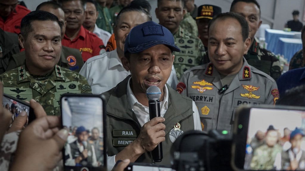 Menhut: Helikopter Jepang Belum Operasi Padamkan Karhutla Menhut: Helikopter Jepang Belum Operasi Padamkan Karhutla