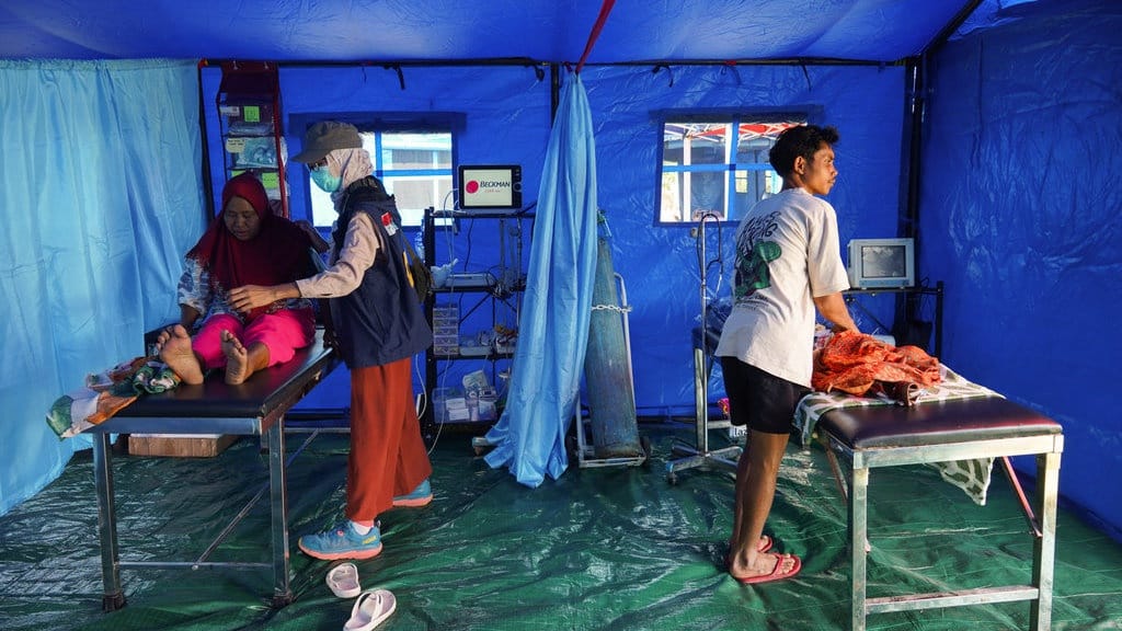 Kondisi Korban Gempa NTT: Fisik Terluka & Mental Trauma Kondisi Korban Gempa NTT: Fisik Terluka & Mental Trauma