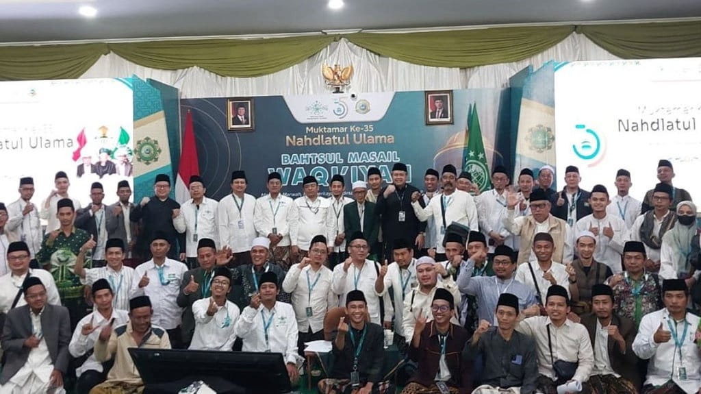 Catatan Reportase Dari Muktamar NU ke-35 (Bagian 1) Catatan Reportase Dari Muktamar NU ke-35 (Bagian 1)