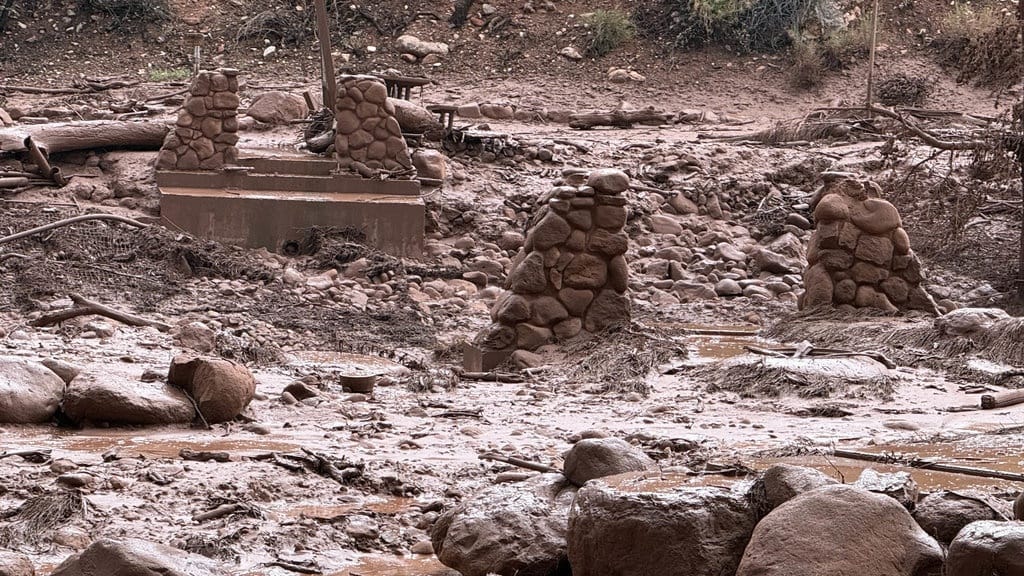 Banjir Bandang Grand Canyon AS, 1 Tewas dan 15 Orang Hilang Banjir Bandang Grand Canyon AS, 1 Tewas dan 15 Orang Hilang
