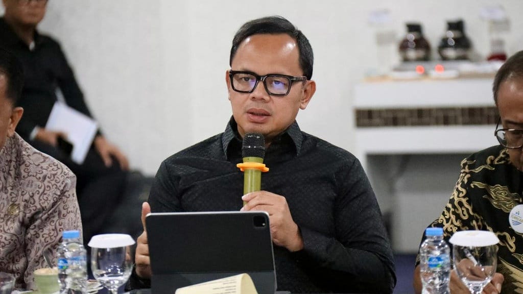 Pemerintah Pusat Matangkan Kebijakan Guna Perkuat Ekonomi Daerah Pemerintah Pusat Matangkan Kebijakan Guna Perkuat Ekonomi Daerah