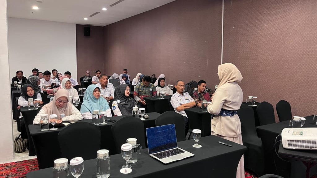 Telkom Hadirkan EduMind Wellbeing dan AI Camp di Makassar Telkom Hadirkan EduMind Wellbeing dan AI Camp di Makassar