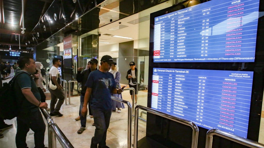 Bandara Soetta Ditutup, 209 Penerbangan Terdampak Bandara Soetta Ditutup, 209 Penerbangan Terdampak