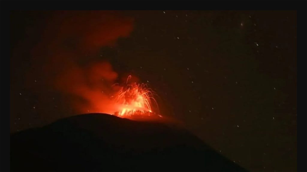 Pakar Bantah Erupsi Gunung Bersamaan karena Rekayasa Teknologi Pakar Bantah Erupsi Gunung Bersamaan karena Rekayasa Teknologi