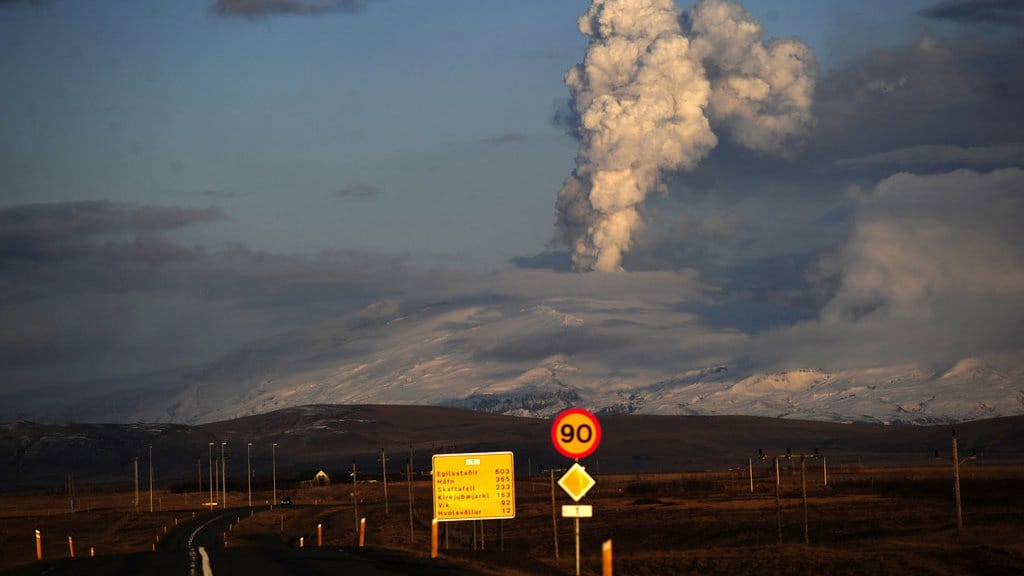 Ketika Erupsi Gunung Eyjafjallajokull Kacaukan Liga Champions Ketika Erupsi Gunung Eyjafjallajokull Kacaukan Liga Champions