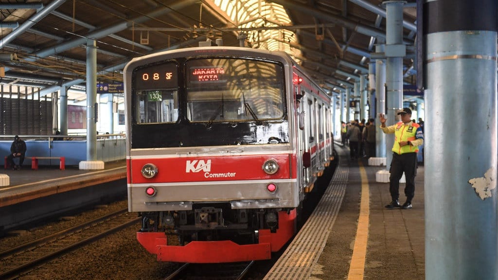KAI Commuter Tambah 13 Perjalanan KRL Bogor Mulai 10 September KAI Commuter Tambah 13 Perjalanan KRL Bogor Mulai 10 September