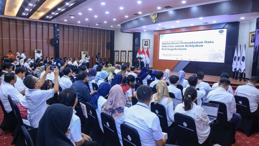 Menaker Sebut Data Sakernas Bantu Baca Dinamika Pasar Kerja Menaker Sebut Data Sakernas Bantu Baca Dinamika Pasar Kerja