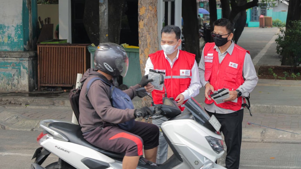 Antisipasi Abu Vulkanik, Pemkot Tangsel Bagikan 14.000 Masker Antisipasi Abu Vulkanik, Pemkot Tangsel Bagikan 14.000 Masker